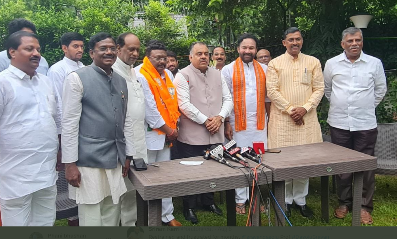 Dasoju Sravan joins BJP